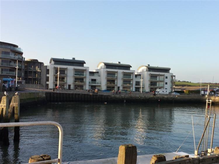 The Boardwalk Villa West Bay Exterior foto